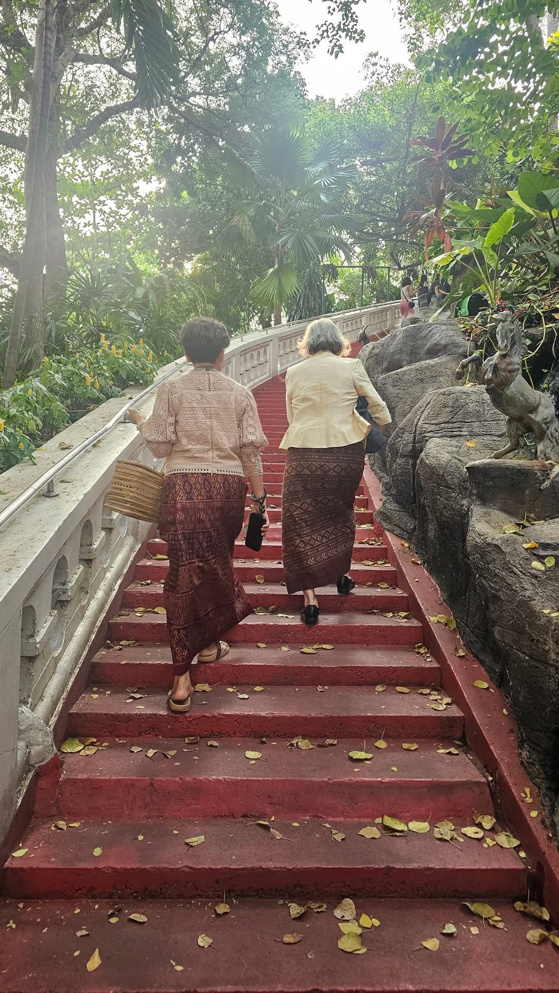 Best Self – Guided Walking Tours in the Old Bangkok